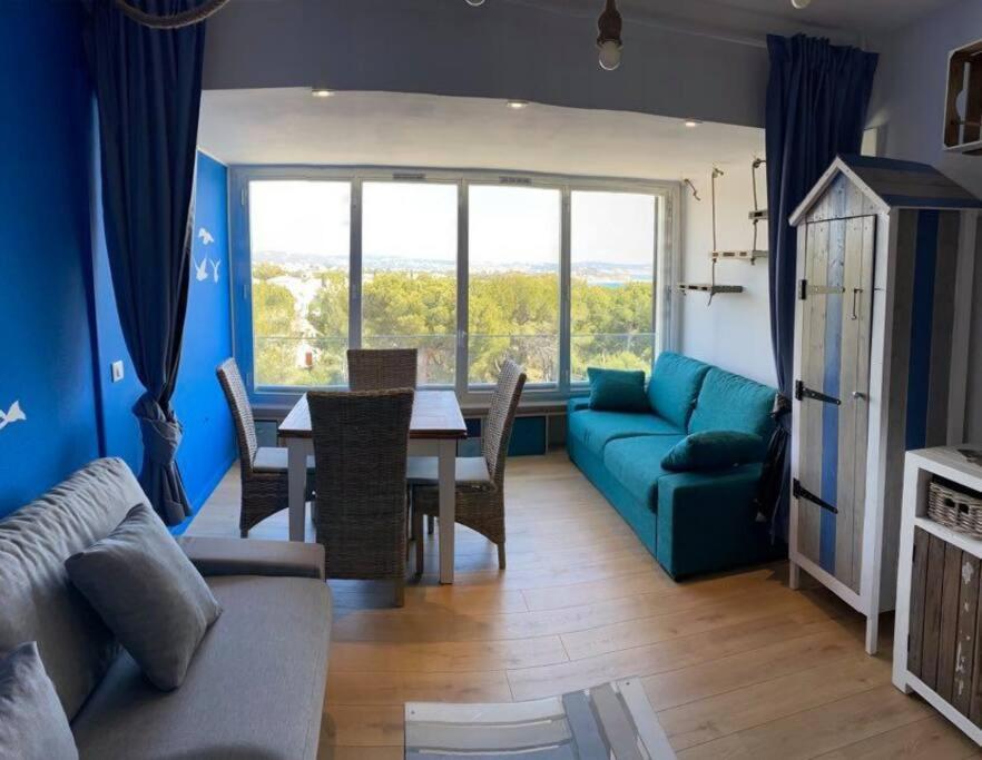 Athena Ohana, Les Pieds Dans L'Eau Bandol Extérieur photo