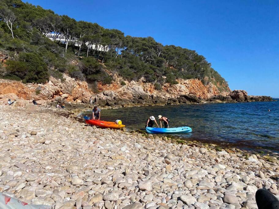 Athena Ohana, Les Pieds Dans L'Eau Bandol Extérieur photo